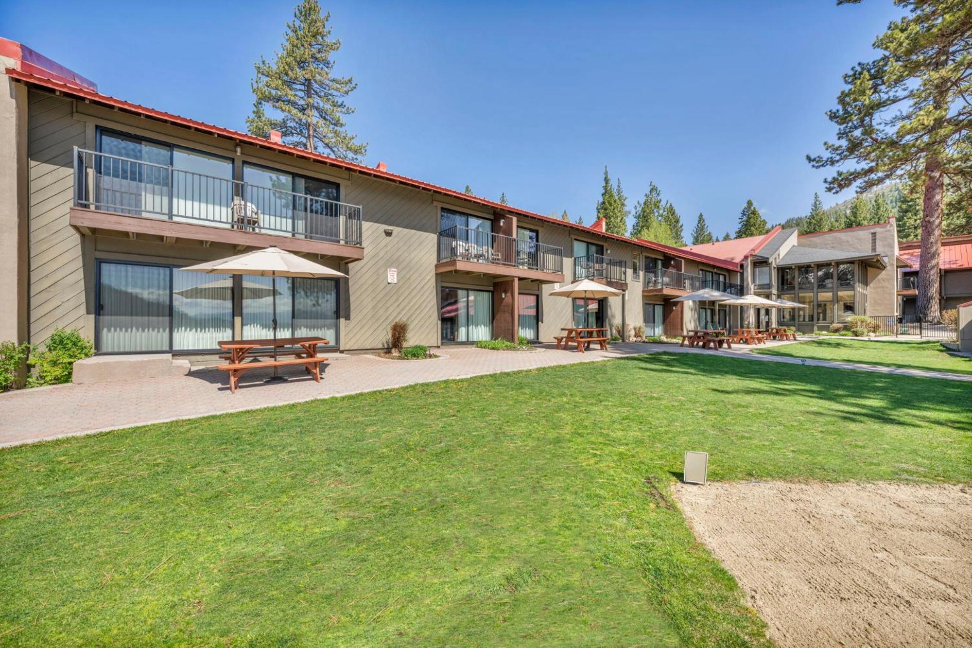 Charming Queen Studio Deluxe W/Balcony #233 At Donner Lake Village Truckee Kültér fotó
